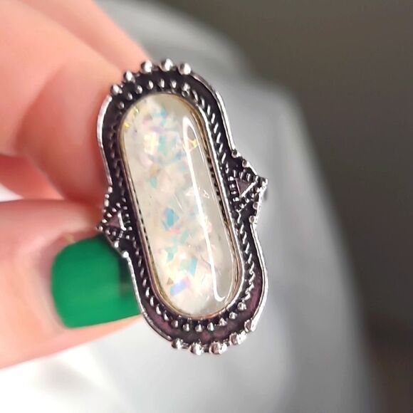 💲6️⃣ Bundled ✔️Oval White Stone Adjustable Ring Alloy Costume Jewelry size 8 - Picture 3 of 7